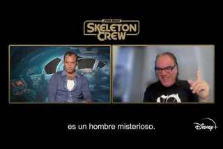 Jude Law habla de su papel estelar en STAR WARS: SKELETON CREW